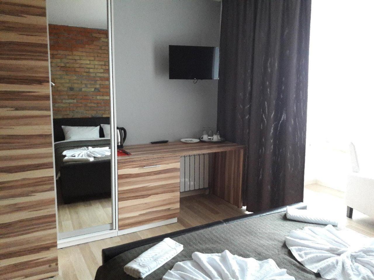 Mini Hotel On Demiivska Kijev Kültér fotó