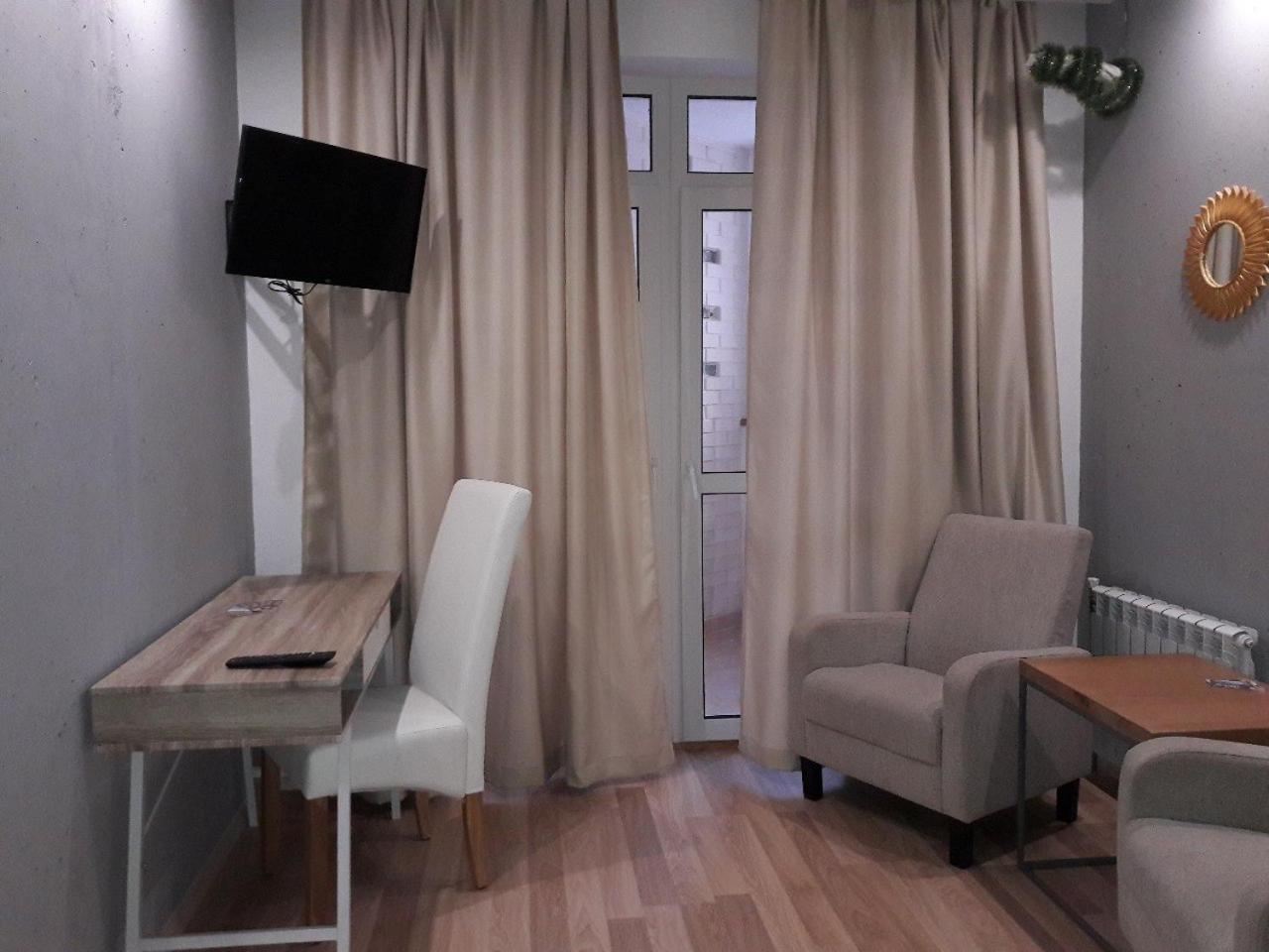 Mini Hotel On Demiivska Kijev Kültér fotó