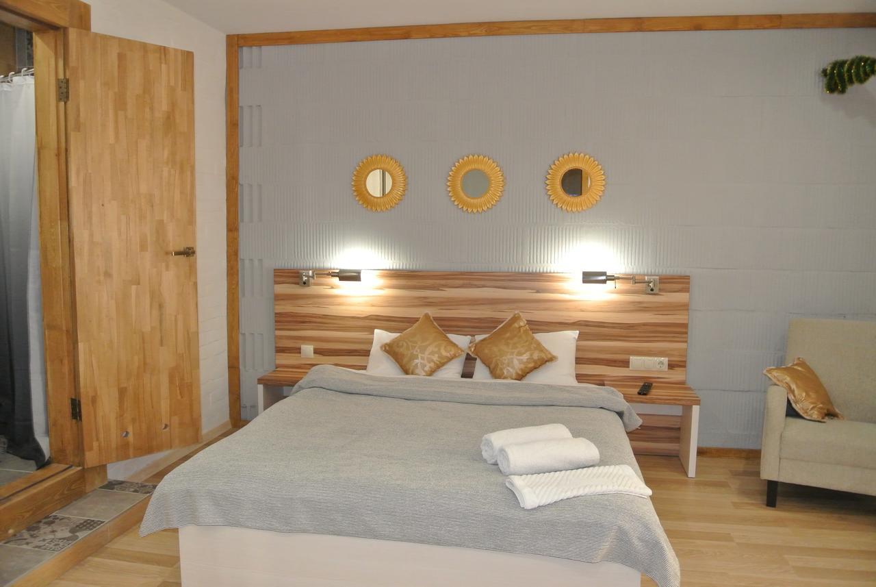 Mini Hotel On Demiivska Kijev Kültér fotó