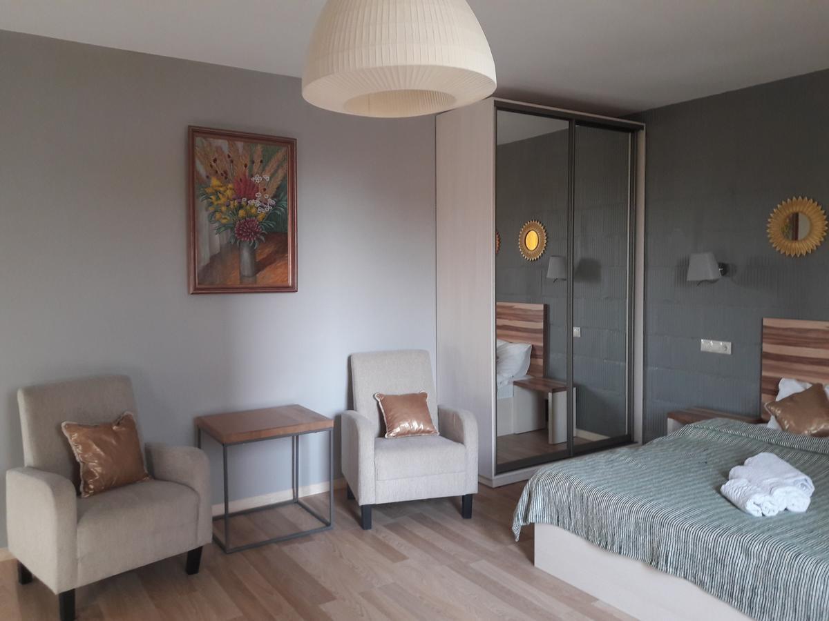 Mini Hotel On Demiivska Kijev Kültér fotó