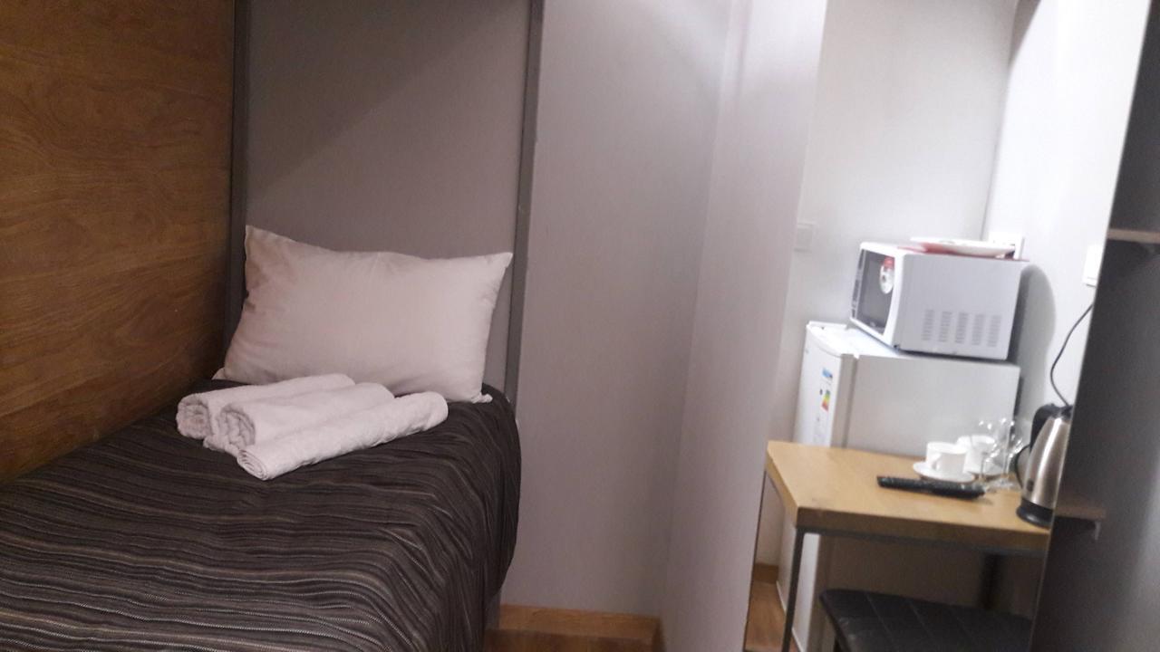 Mini Hotel On Demiivska Kijev Kültér fotó